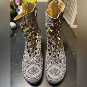 Fluevog Bellevue Devere Booties 9.5